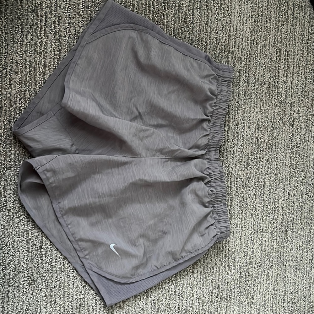 Grey Nike girls shorts